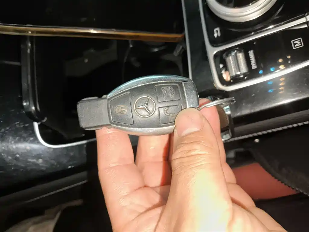 Mercedes-Benz GLC Coupe 2019 Facelift GLC 200 4MATIC Coupe SUV фото 17