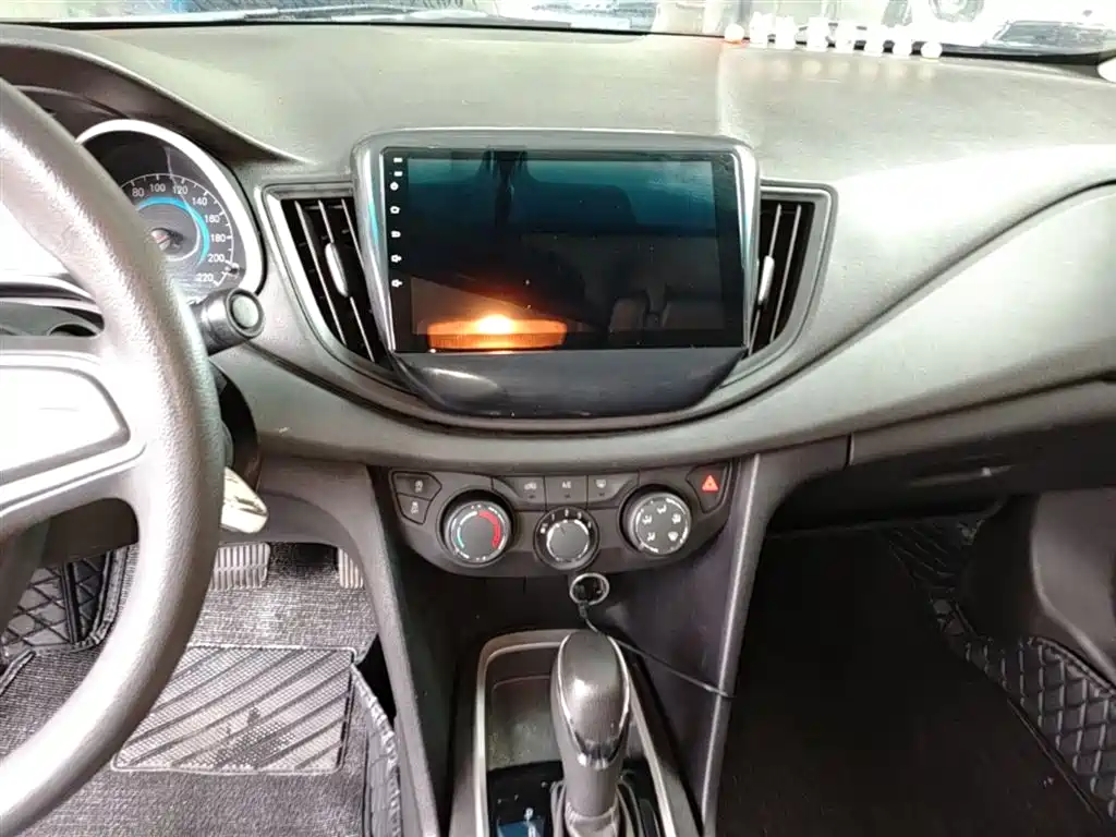 Chevrolet Cavalier 2019 320 Auto Sunroof Enjoyment Edition фото 13