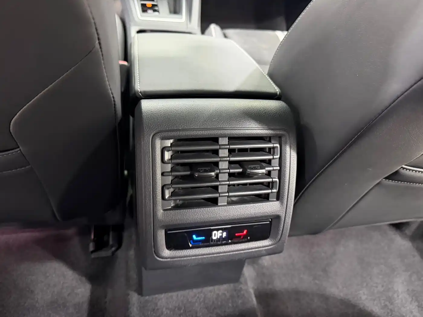 Volkswagen Golf 2021 280TSI DSG R-Line фото 17