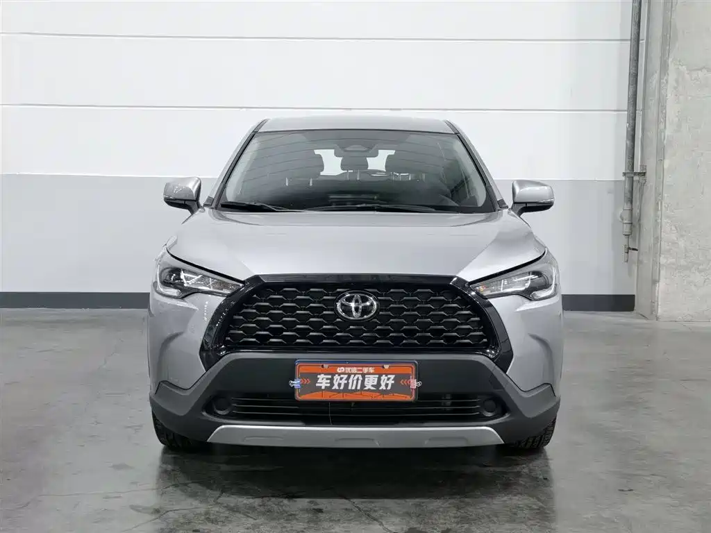 Toyota Corolla Cross 2024 Model 2.0L Pioneer Edition фото 3