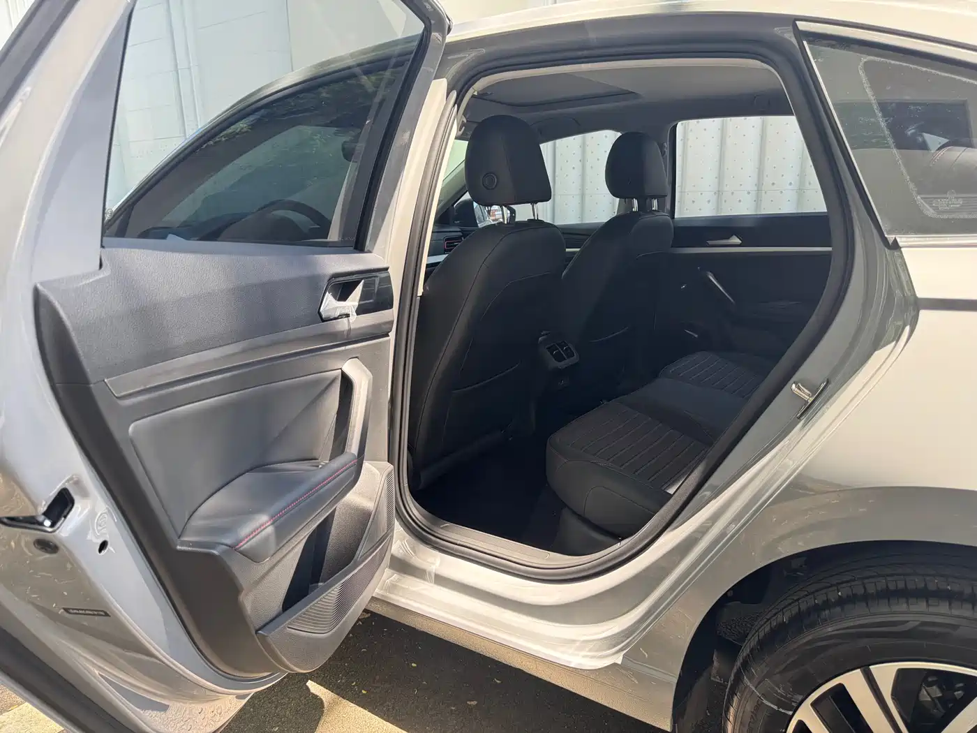 Volkswagen Lavida 2023 280TSI DSG Starlight Comfort Edition фото 8