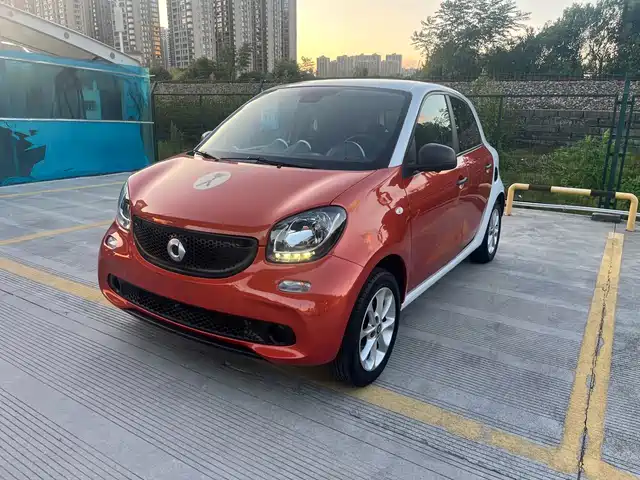 SMART FORFOUR