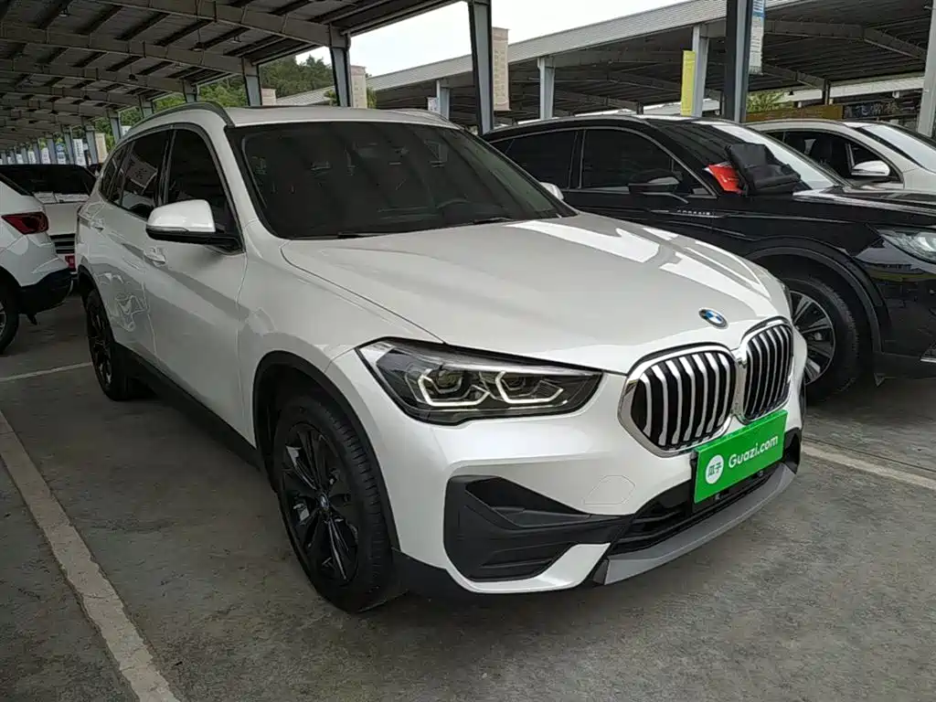 BMW X1 2021 Facelift sDrive20Li Fashion фото 4