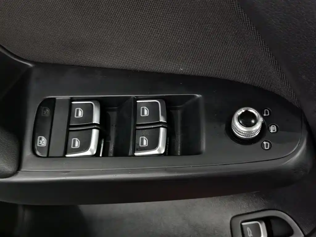 Audi A4L 2013 35 TFSI Automatic Standard фото 9