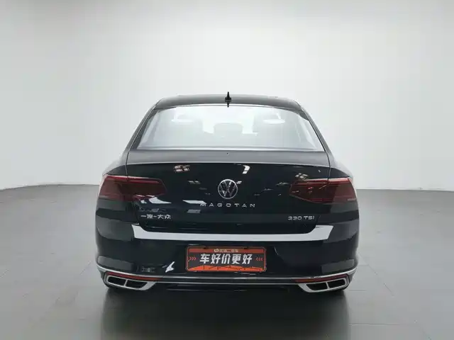 Volkswagen Magotan 2023 Model 2 Million Commemorative Edition 330TSI DSG Luxury — фото 4