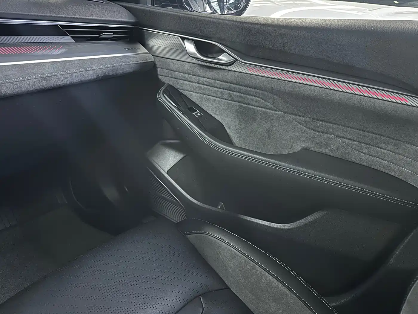 GEELY AUTOMOBILE XINGRUI