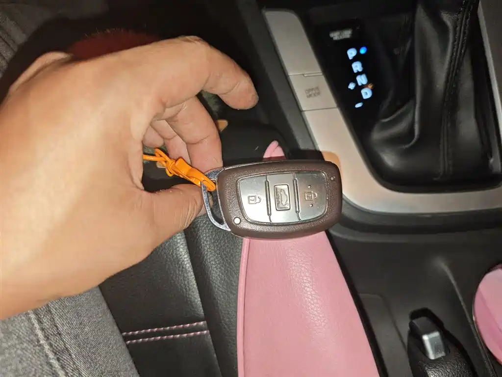 Hyundai Elantra 2016 Model 1.6L Automatic Smart Elite фото 12