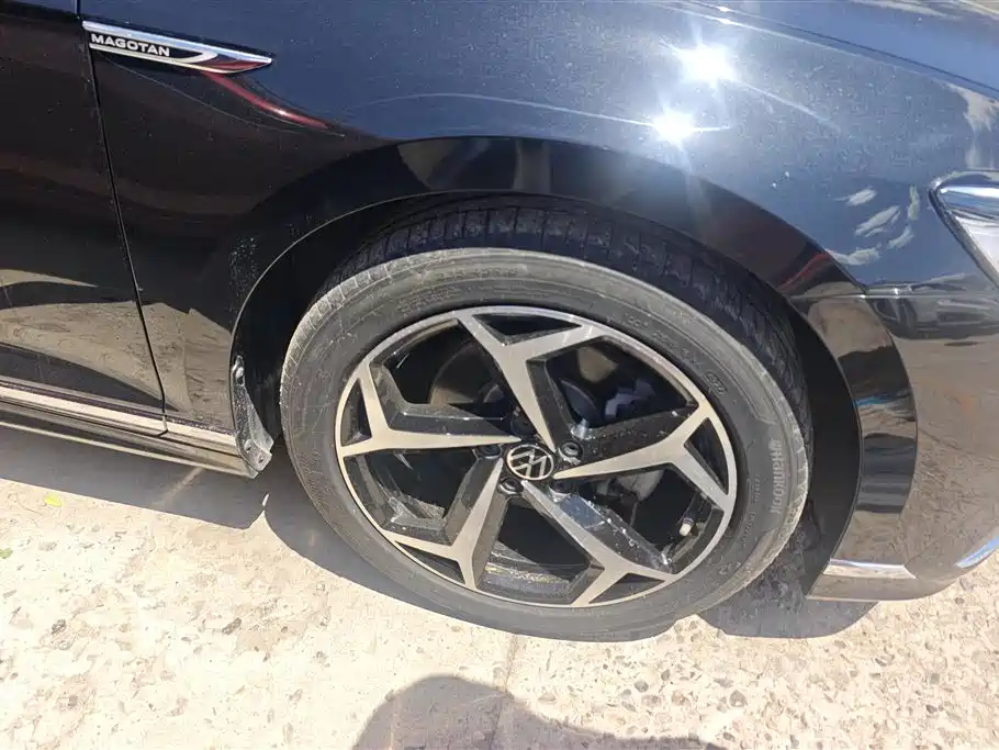 Volkswagen Magotan 2023 Model 2 Million Commemorative Edition 330TSI DSG Luxury фото 6