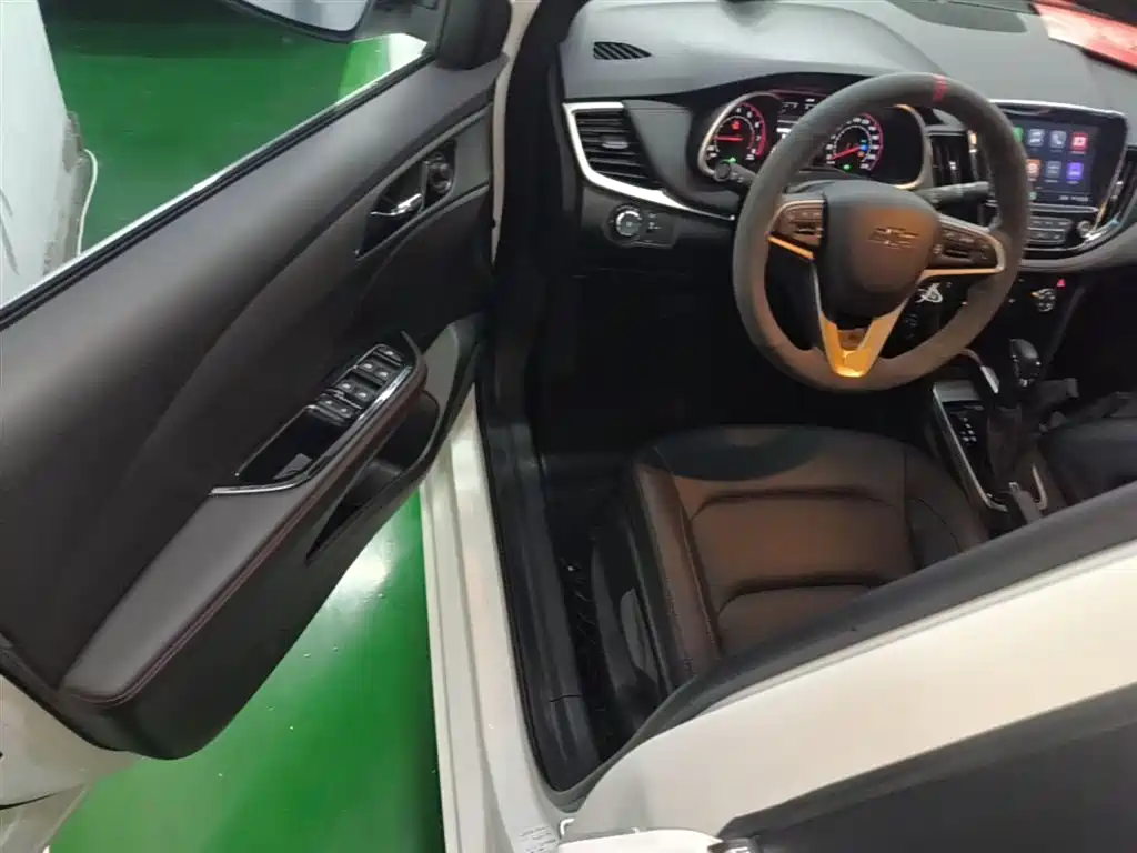 Chevrolet Monza 2022 Mild Hybrid RS 330T Automatic Comfort Edition фото 16