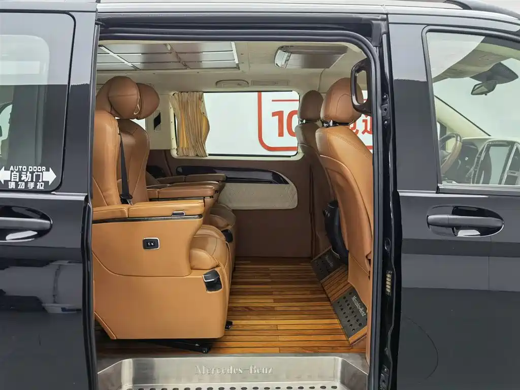 Mercedes-Benz Vito 2020 2.0T Elite Edition (7-seater) фото 15