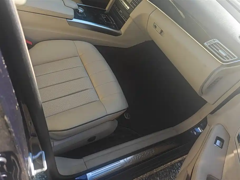 Mercedes-Benz E-Class 2015 E 200 L Sport фото 8