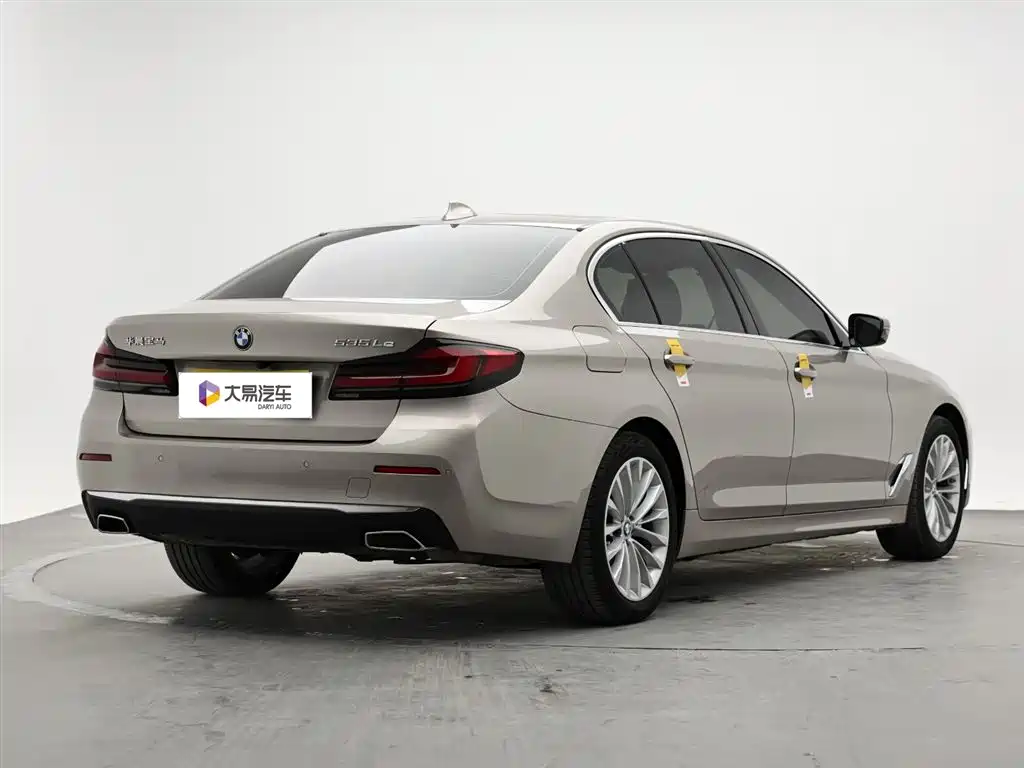 BMW 5 Series New Energy 2021 535Le Luxury Package фото 4