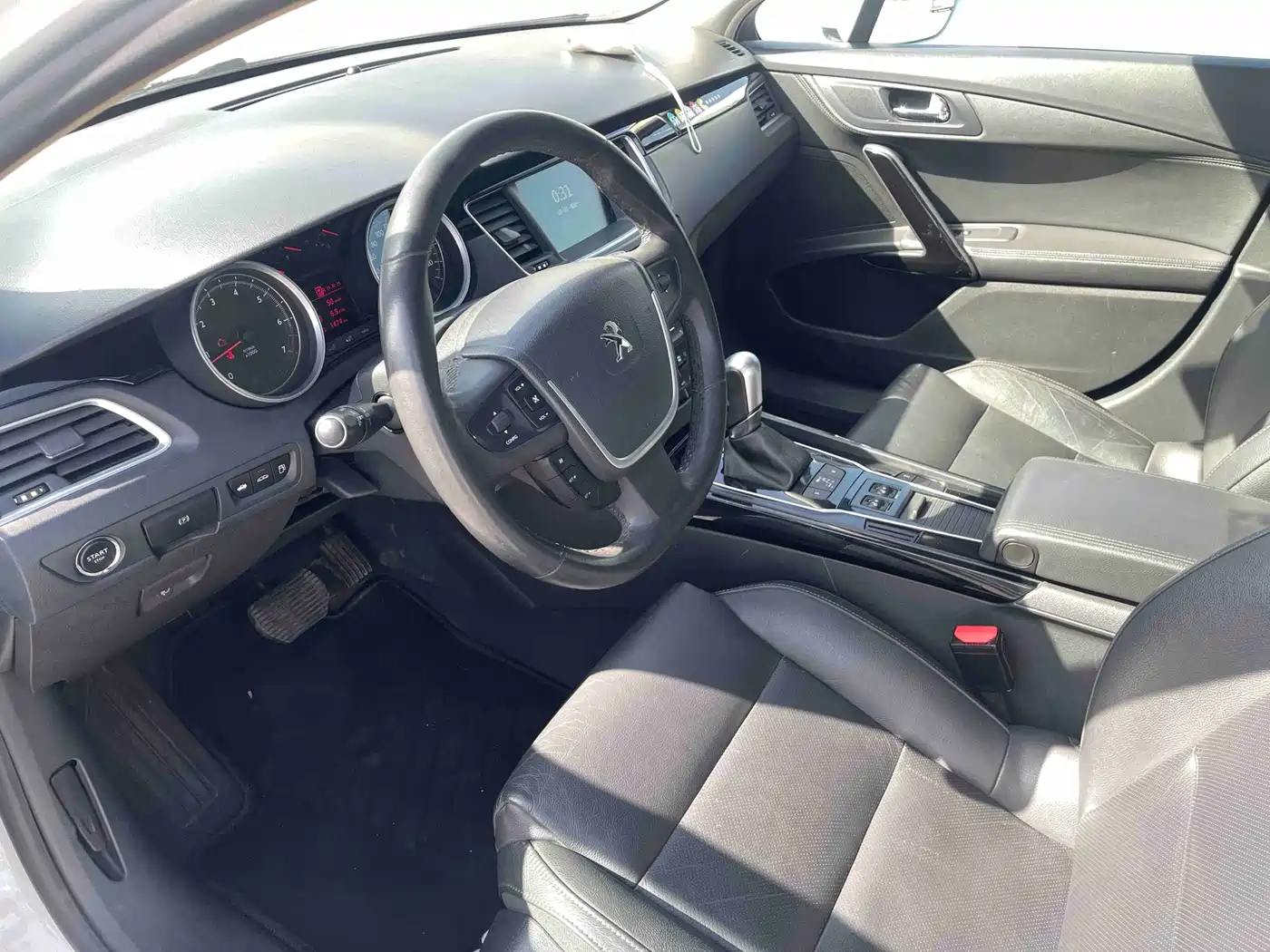 Peugeot 508 2015 1.6THP Auto Excellence Edition фото 9