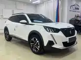 Фото 3 - Peugeot 2008