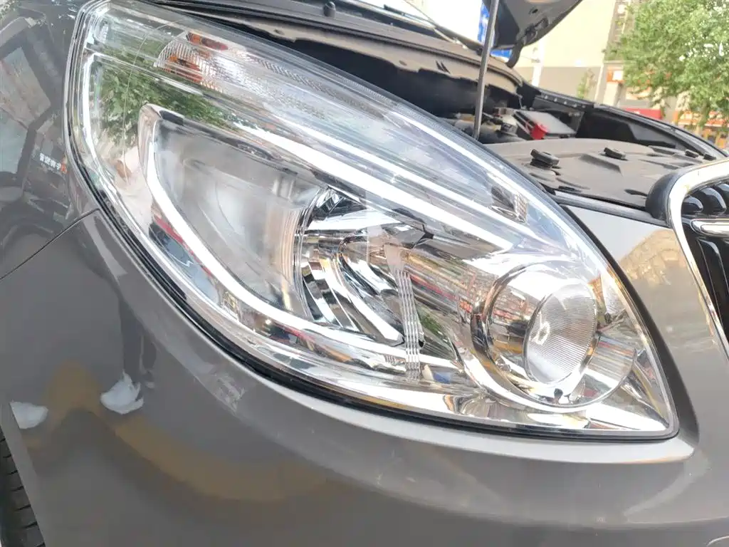 Buick GL8 2018 28T Premium Model China VI фото 25