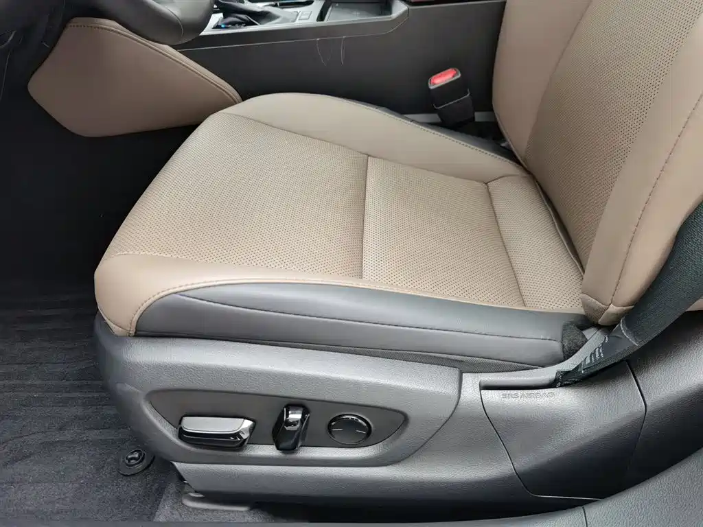 Lexus ES 2025 200 Ultimate Edition фото 20
