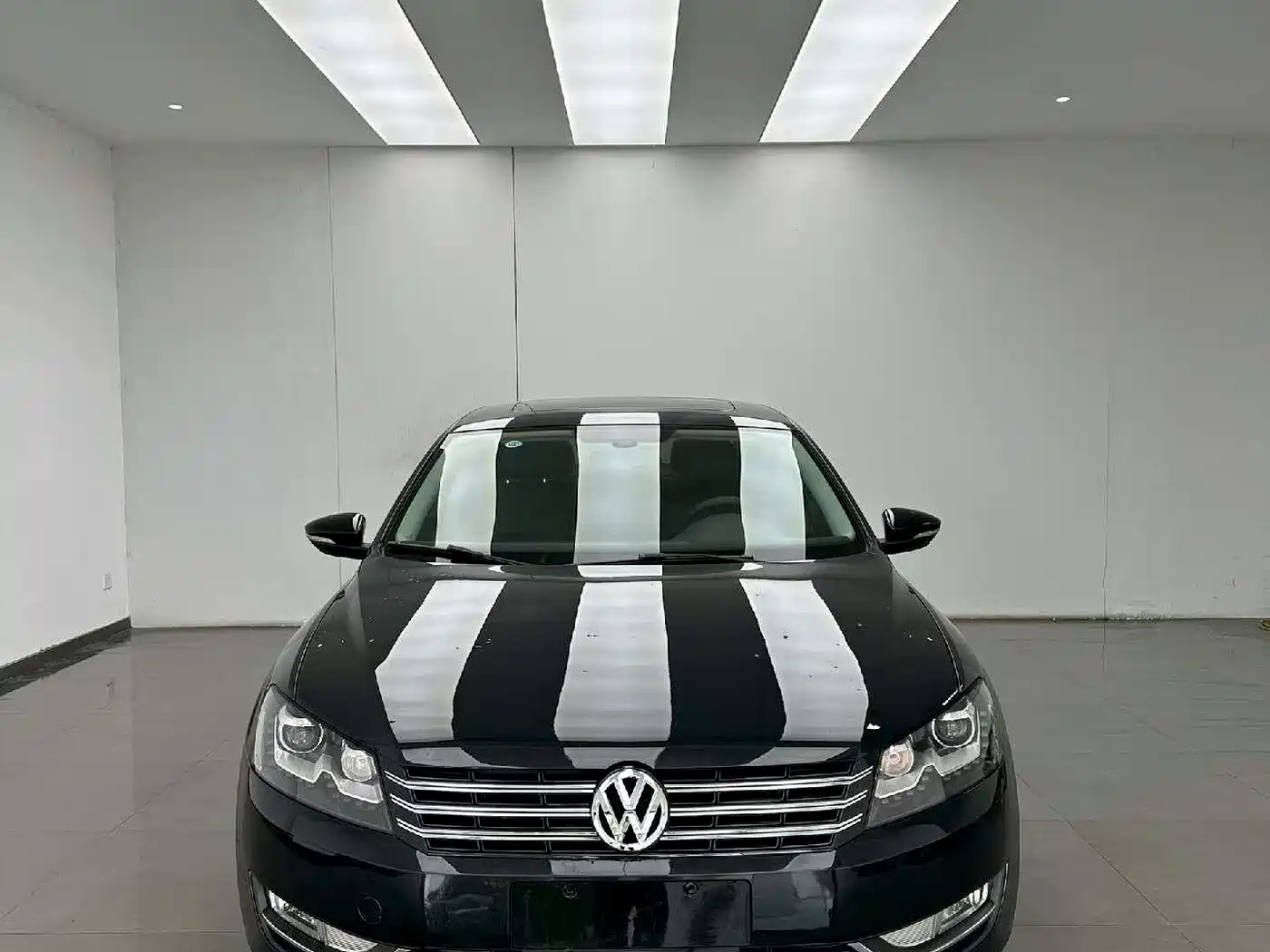 Volkswagen Passat 2011 1.8TSI Automatic Premium Edition фото 2