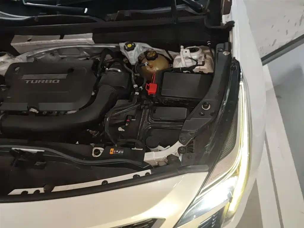 Cadillac XT4 2018 28T FWD Leading Edition фото 22