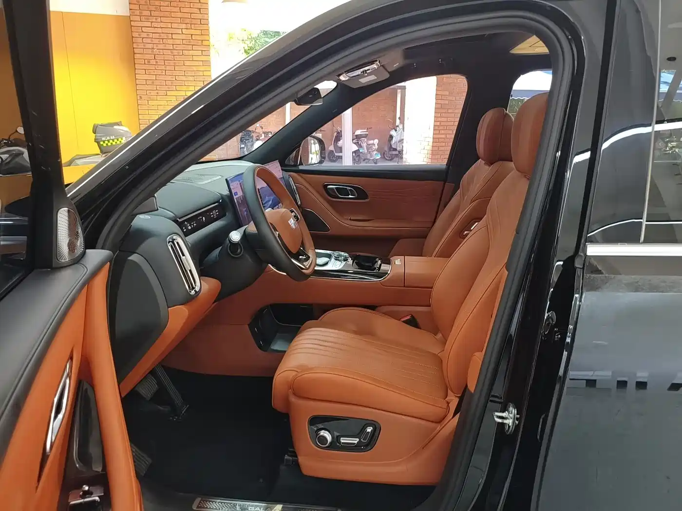 Geely Galaxy Galaxy M9 2025 2025 Base Model