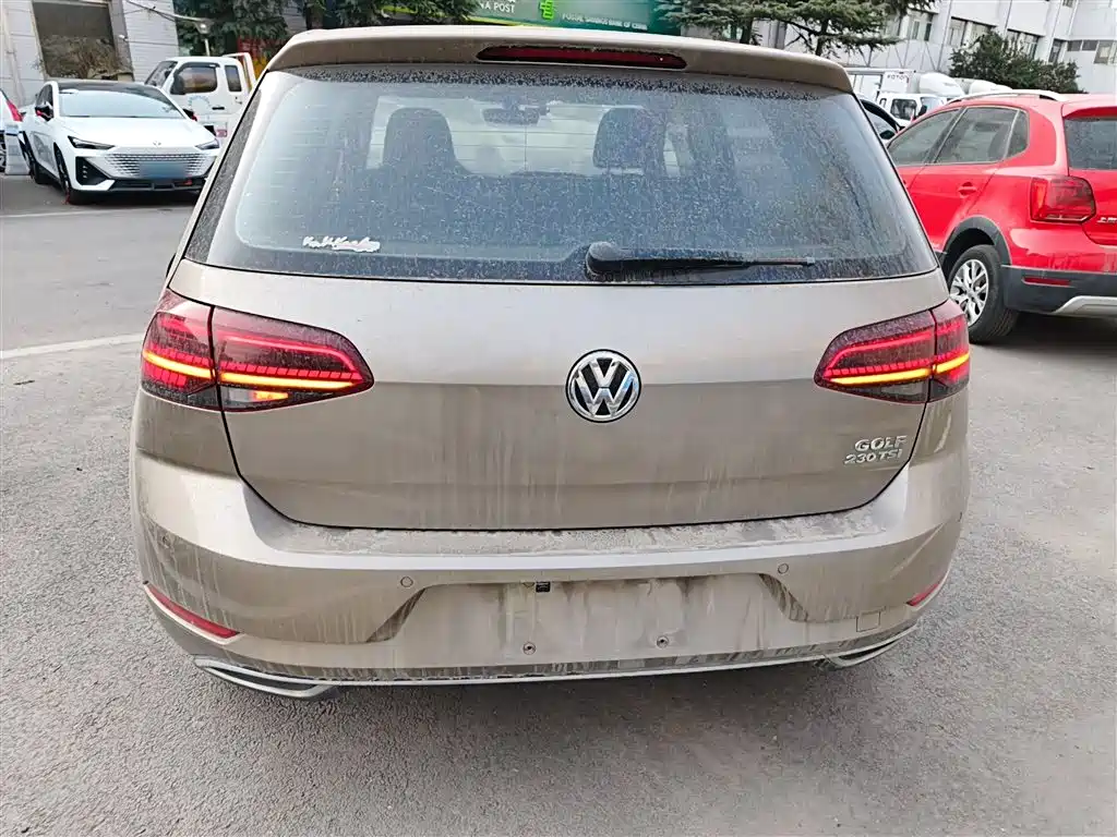 Volkswagen Golf 2018 230TSI Automatic Luxury фото 4