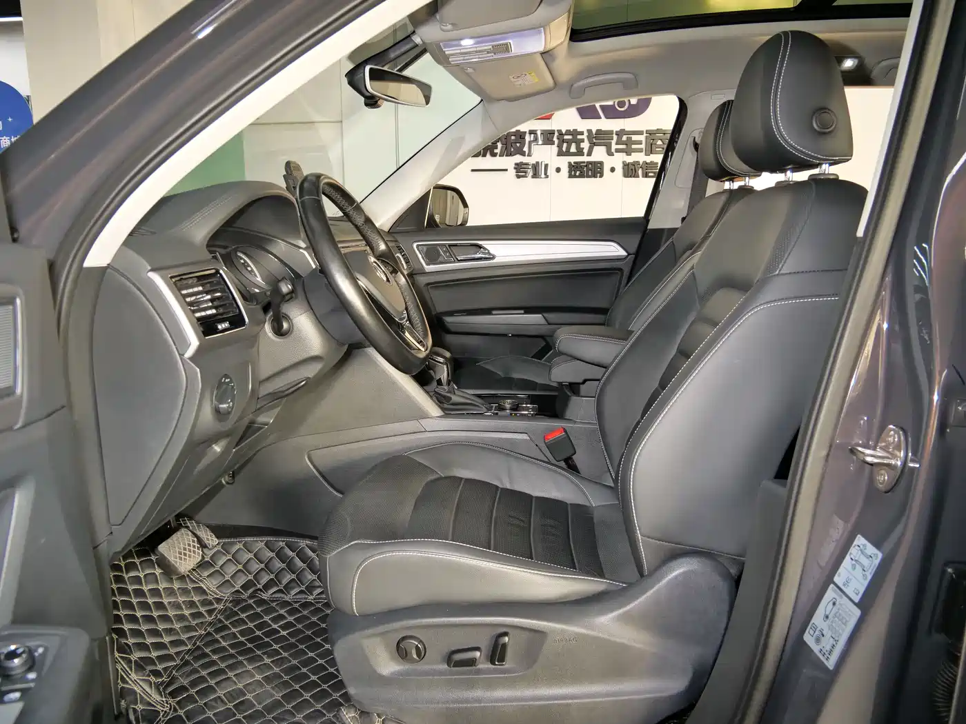 Volkswagen Teramont 2017 380TSI 4WD Luxury Edition фото 10
