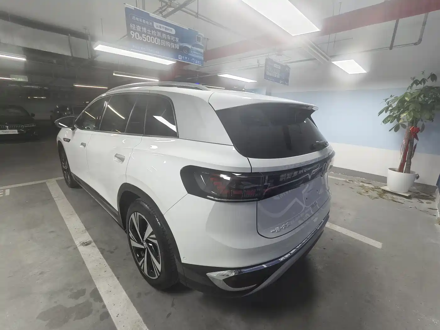 Volkswagen ID.6 CROZZ 2022 Long Range PRO Edition фото 7