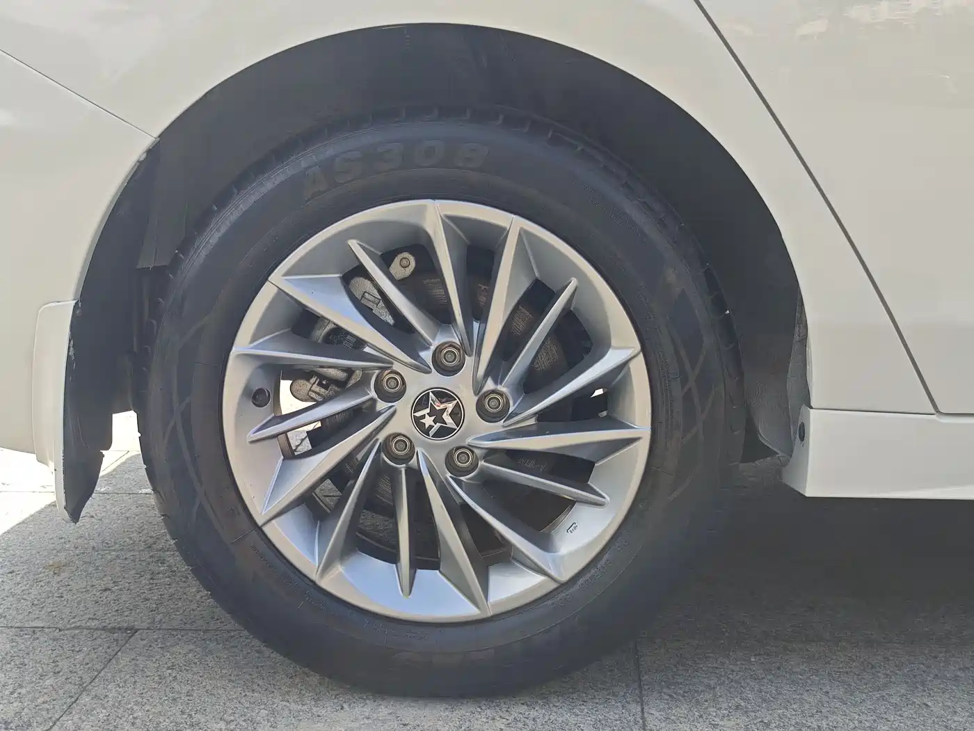 Venucia D60 2022 2021 PLUS 1.6L XL CVT Joy Leader Edition