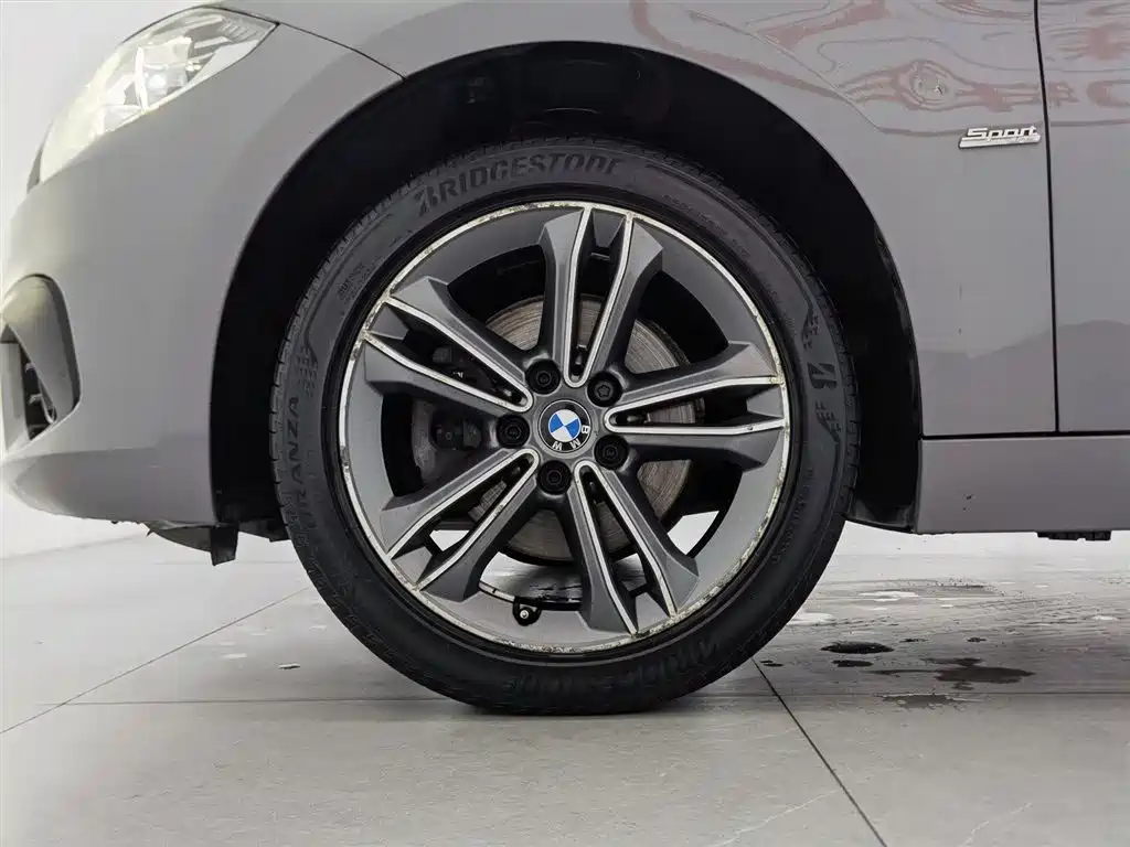 BMW 1 Series 2017 118i Sport фото 17