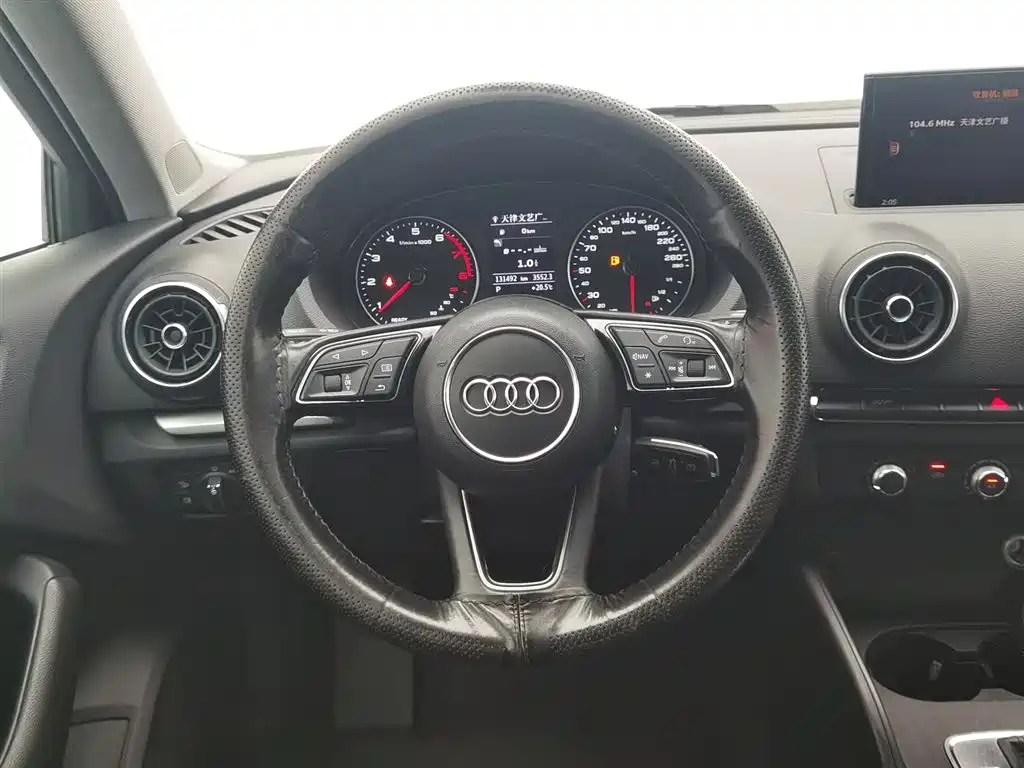 Audi A3 2018 30th Anniversary Sportback 35 TFSI Progressive фото 11