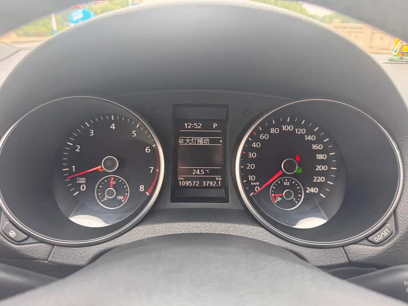 Volkswagen Golf (Import) 2012 1.4TSI Luxury Convertible Edition фото 9
