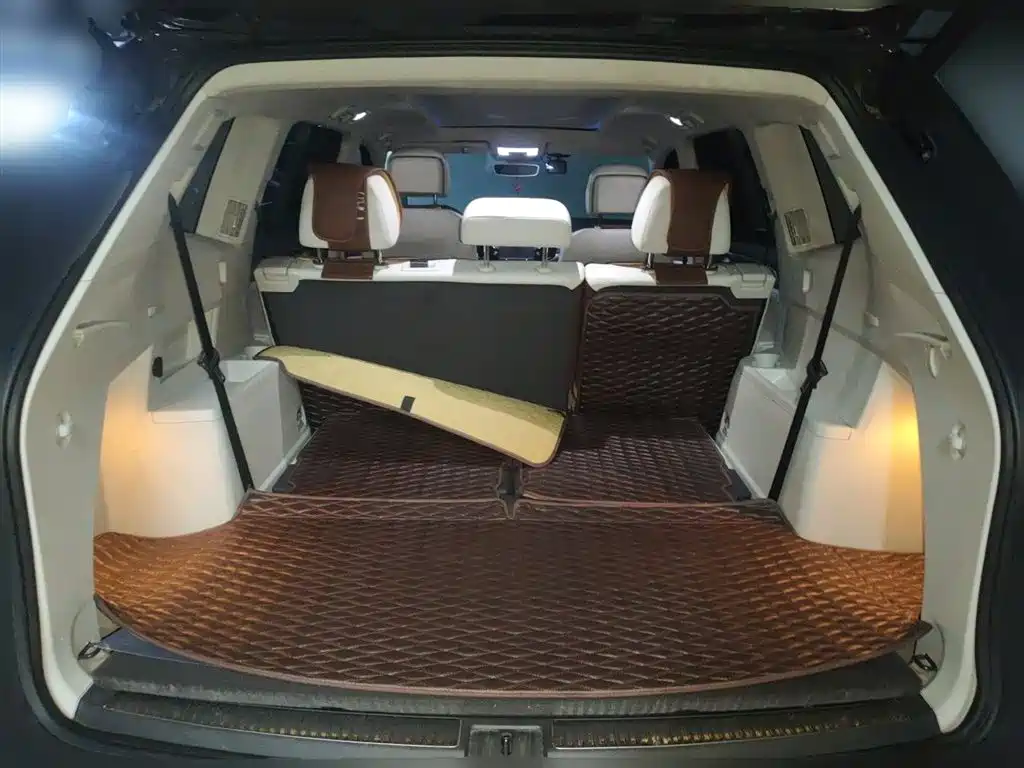 Volkswagen Teramont 2017 530 V6 4WD Flagship Edition фото 10