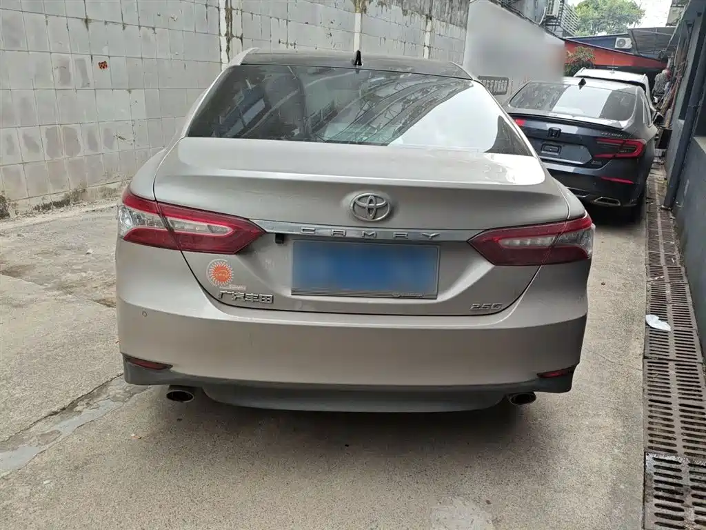 Toyota Camry 2021 2.5G Luxury Edition фото 4