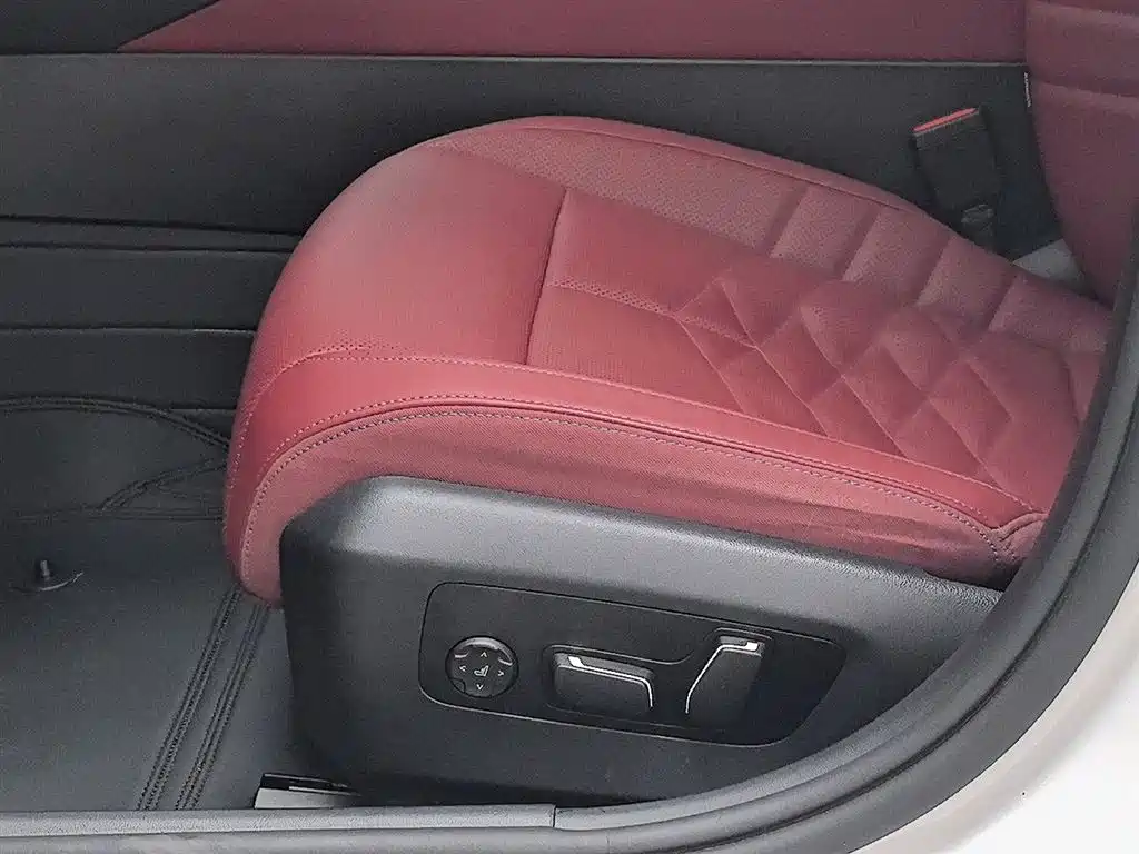 BMW 5 Series 2024 530Li Premium M Sport Package фото 20