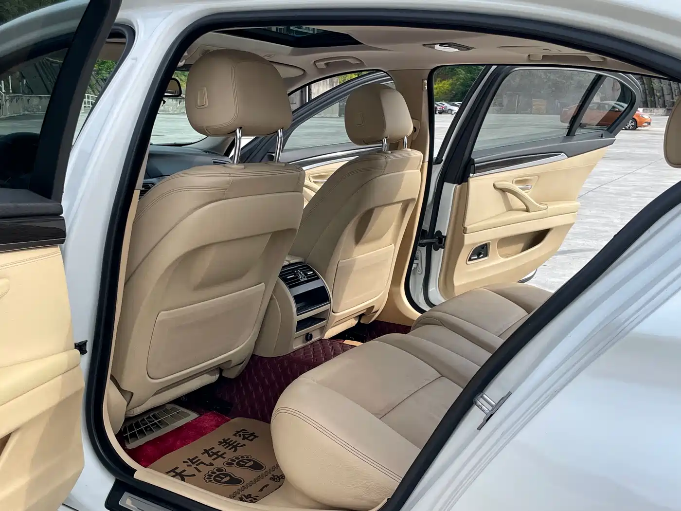 BMW 5 Series 2013 525Li Luxury фото 8
