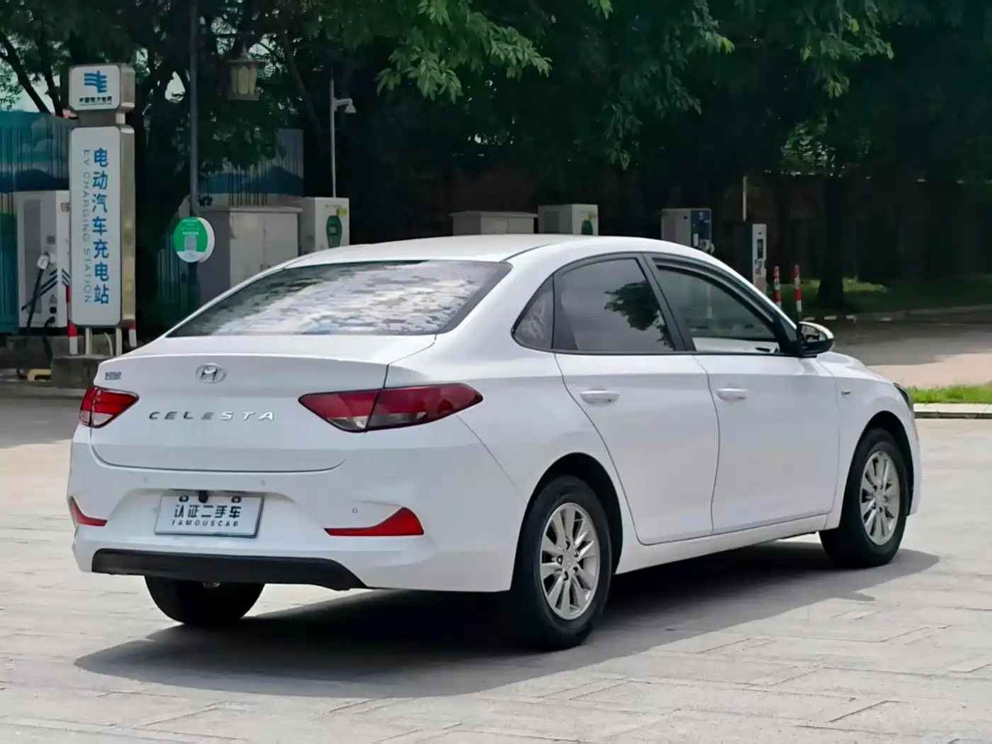 Hyundai Elantra 2020 1.6L Auto GL Pleasing Edition фото 14