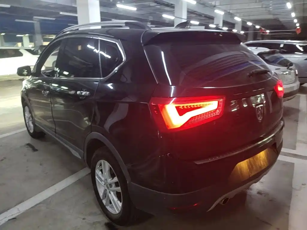 Baojun 560 2015 2015 1.8L Manual Elite