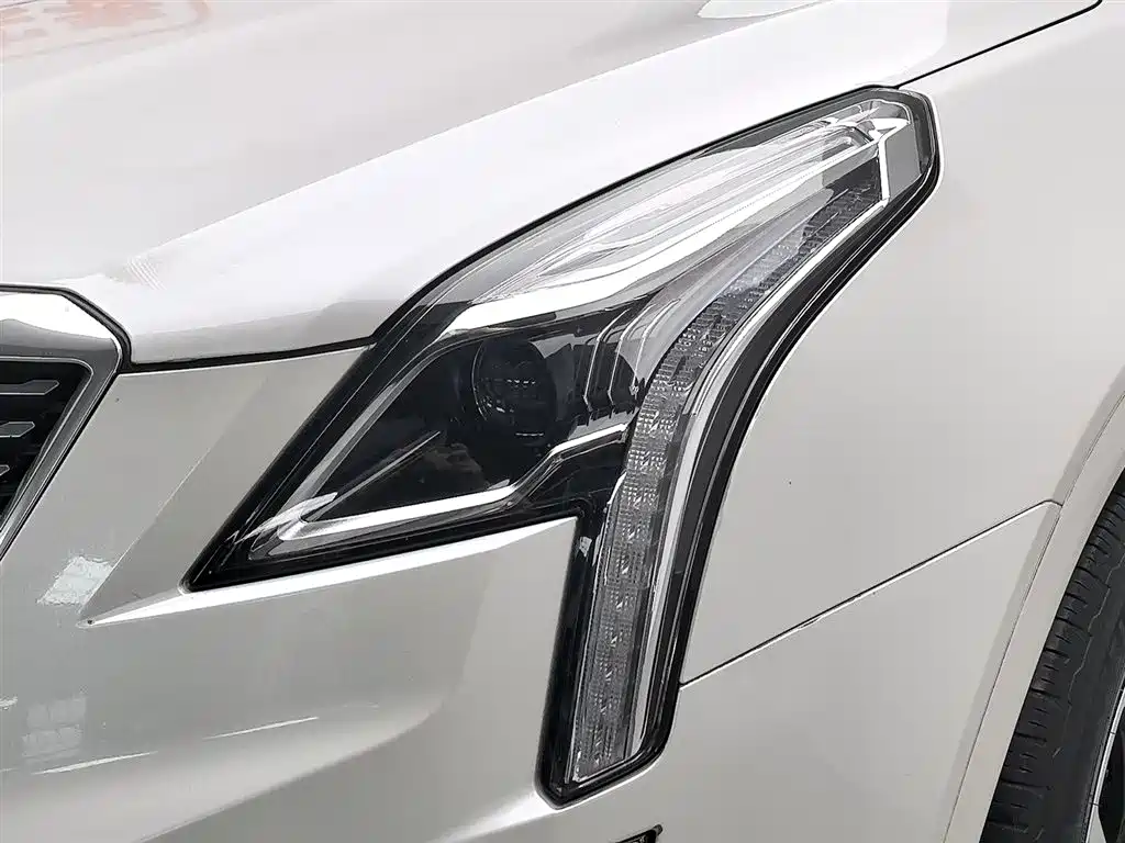 Cadillac XT5 2020 28T AWD Luxury Model фото 7