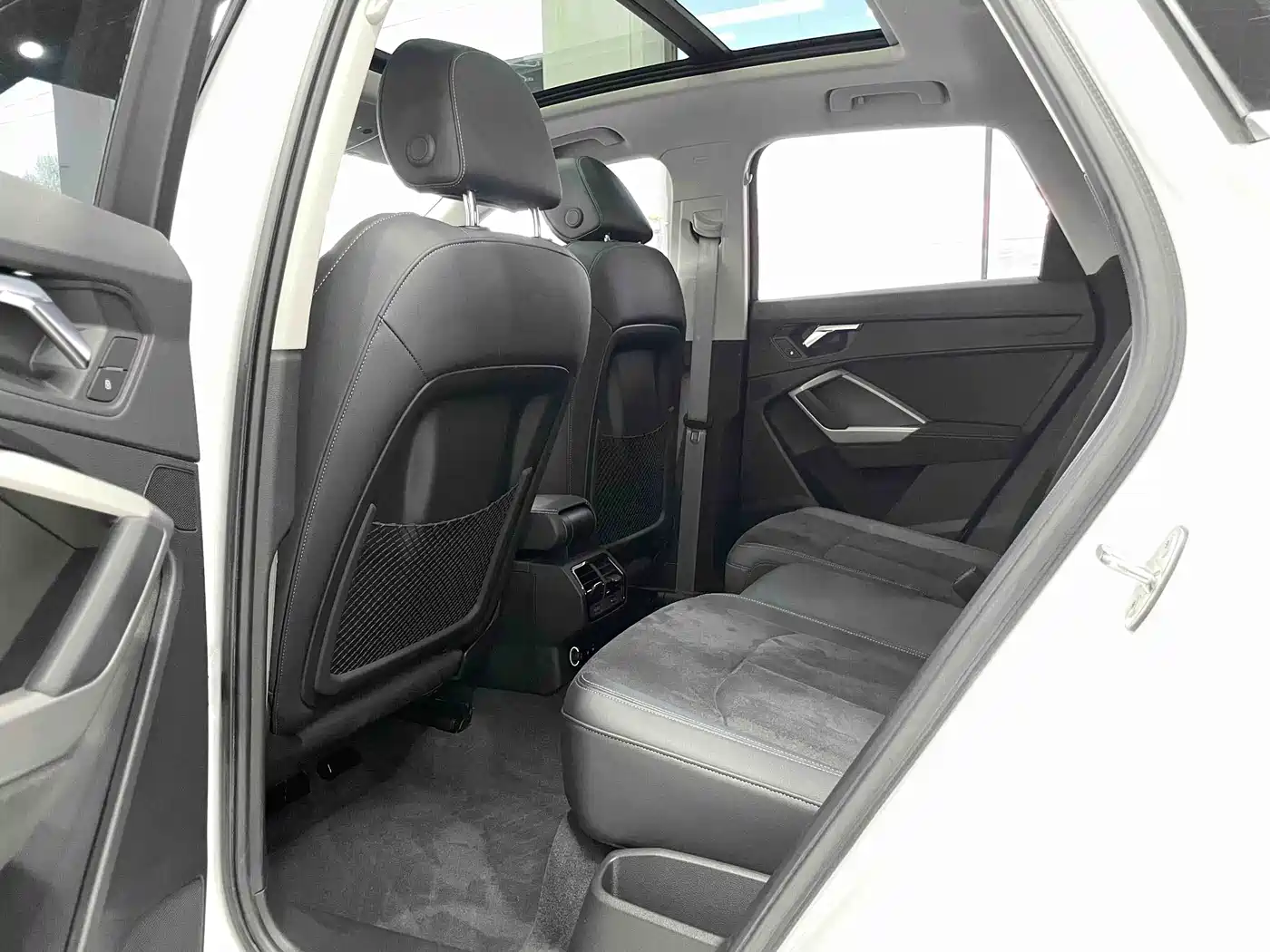 Audi Q3 2022 35 TFSI Fashion Dynamic фото 10
