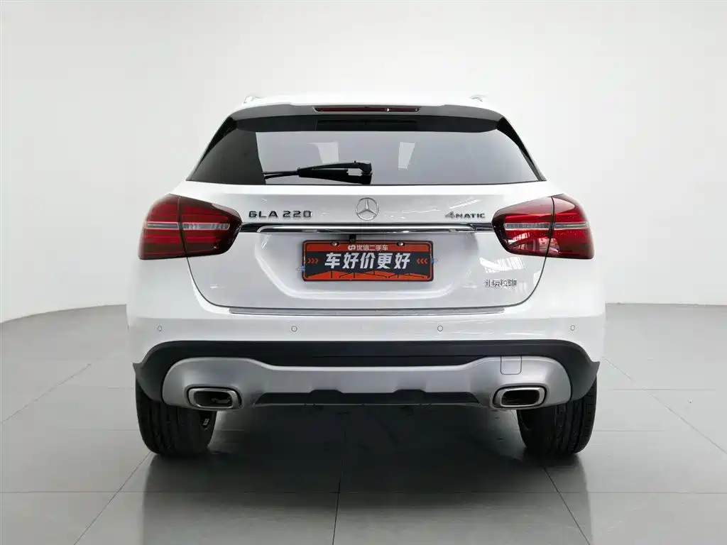Mercedes-Benz GLA 2017 GLA 220 4MATIC Fashion фото 4