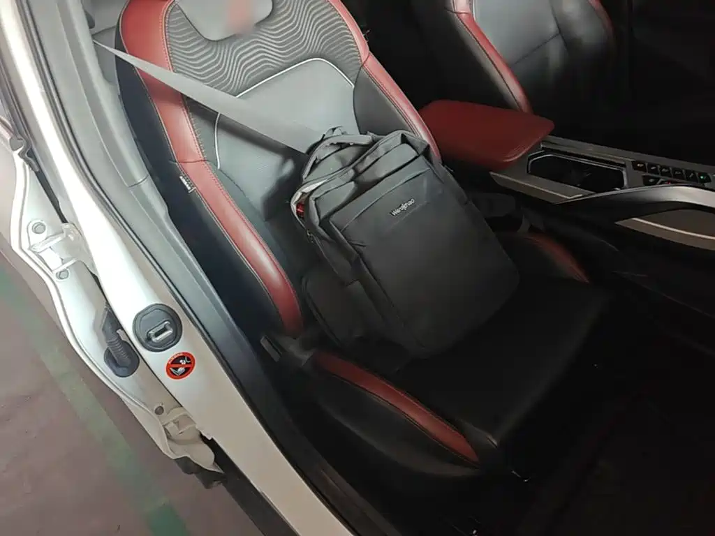 Geely Binyue 2019 2019 Sport 260T DCT Battle China VI