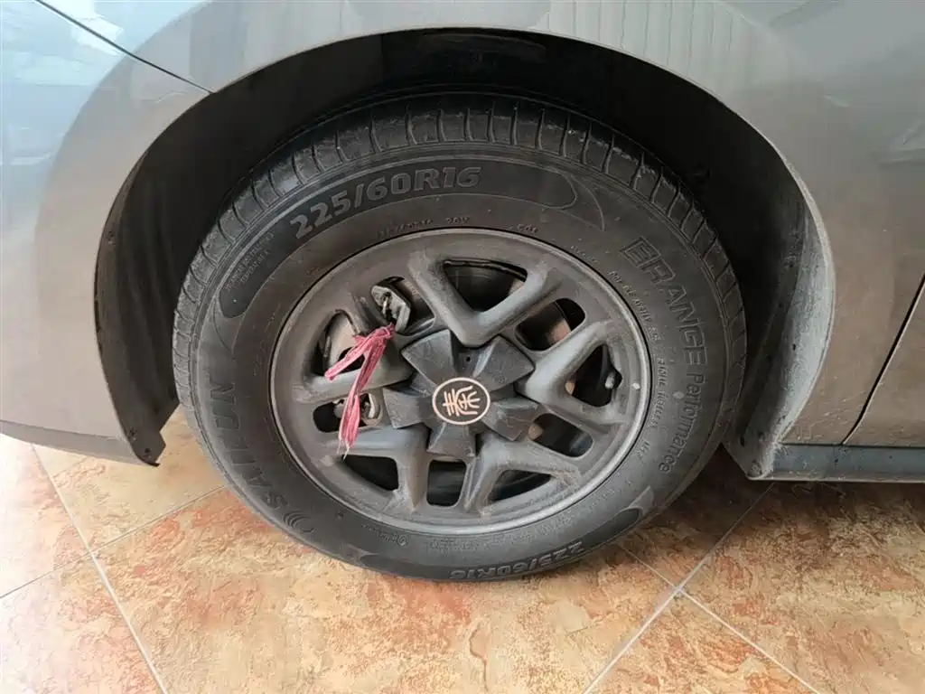 BYD Qin PLUS 2025 DM-i Smart Drive 55KM Leader фото 23