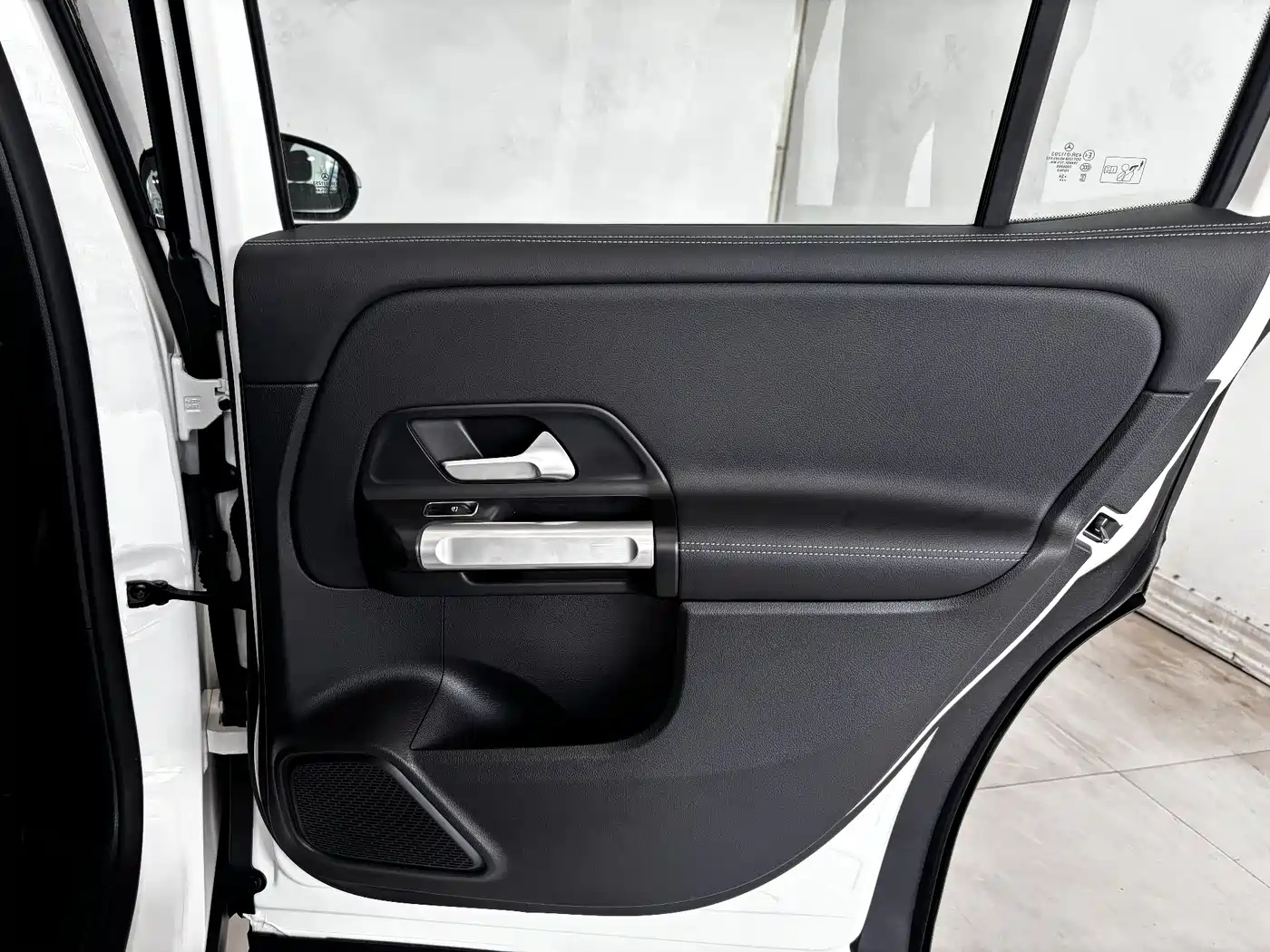 Mercedes-Benz GLB 2025 Model GLB 220 Fashion Style фото 22