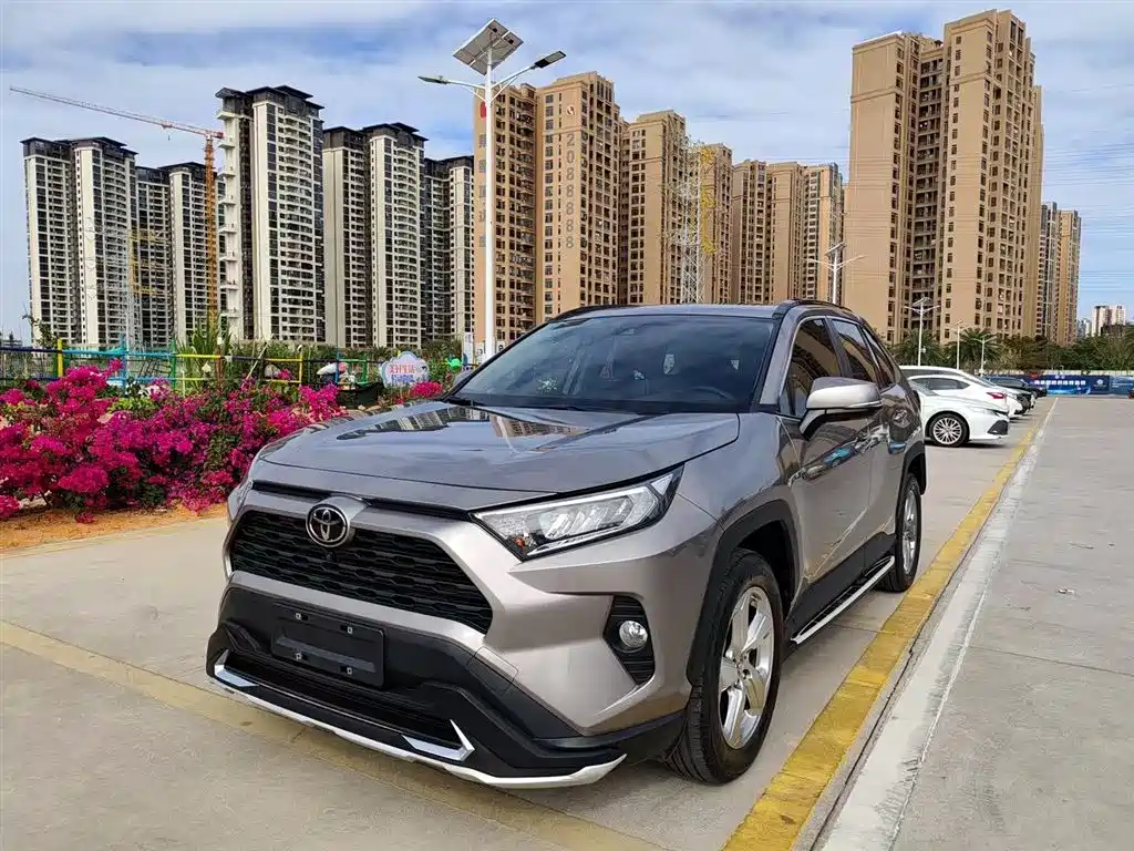Toyota RAV4 Rongfang 2020 2.0L CVT 2WD Fashion PLUS