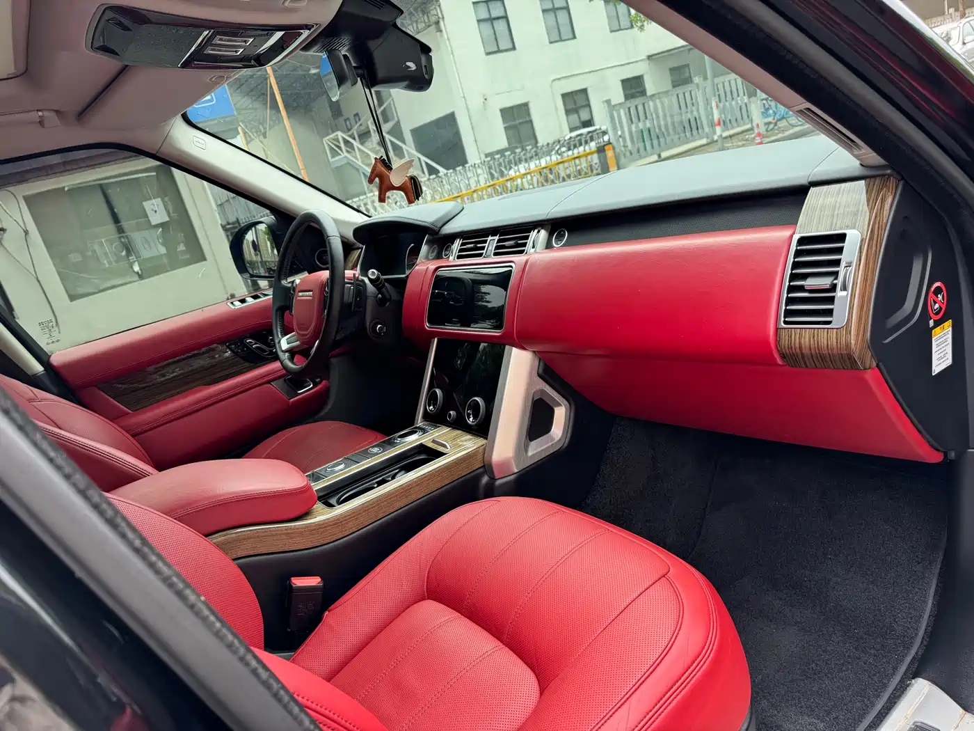 Land Rover Range Rover 2018 3.0 SC V6 Vogue Heritage Extended Edition фото 15