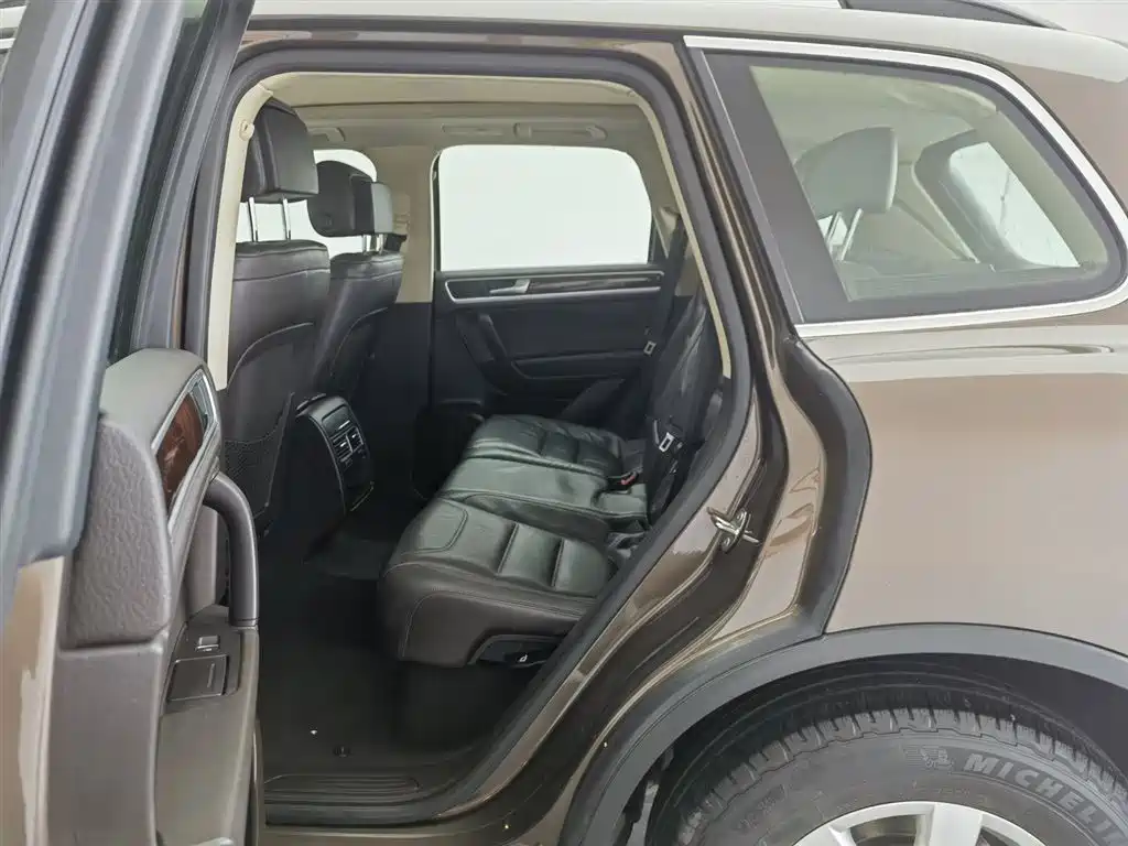 Volkswagen Touareg 2011 3.0TSI Standard фото 15