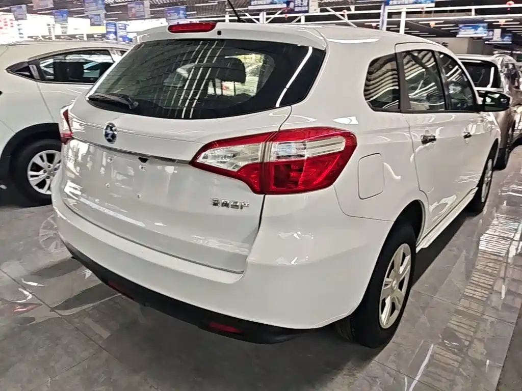 Venucia T70 2016 2015 1.6L Manual Ruixing Edition