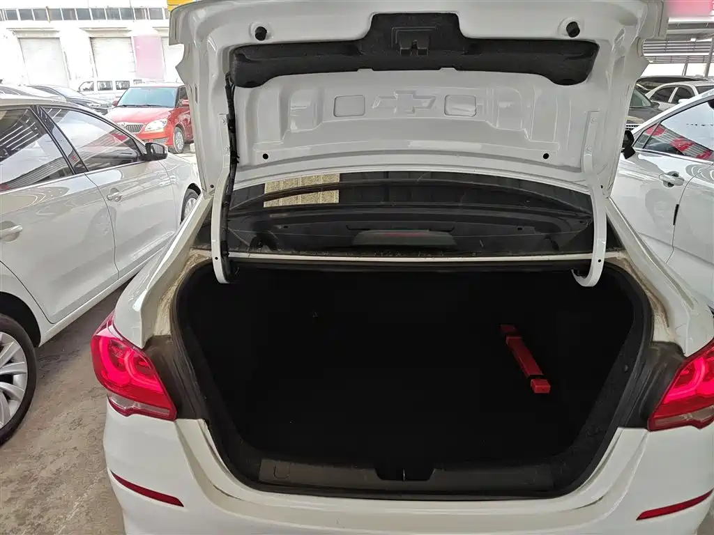 Chevrolet Cavalier 2019 320 Auto Sunroof Enjoyment Edition фото 19