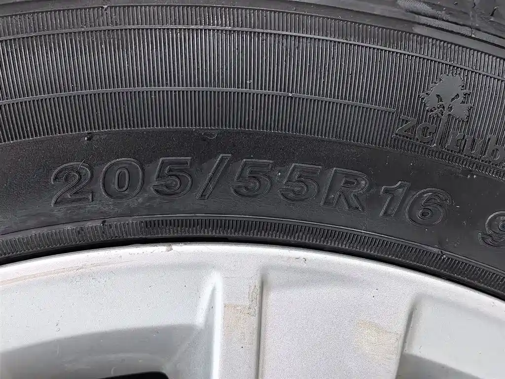 Volkswagen Sagitar 2014 1.6L Manual Comfort фото 24