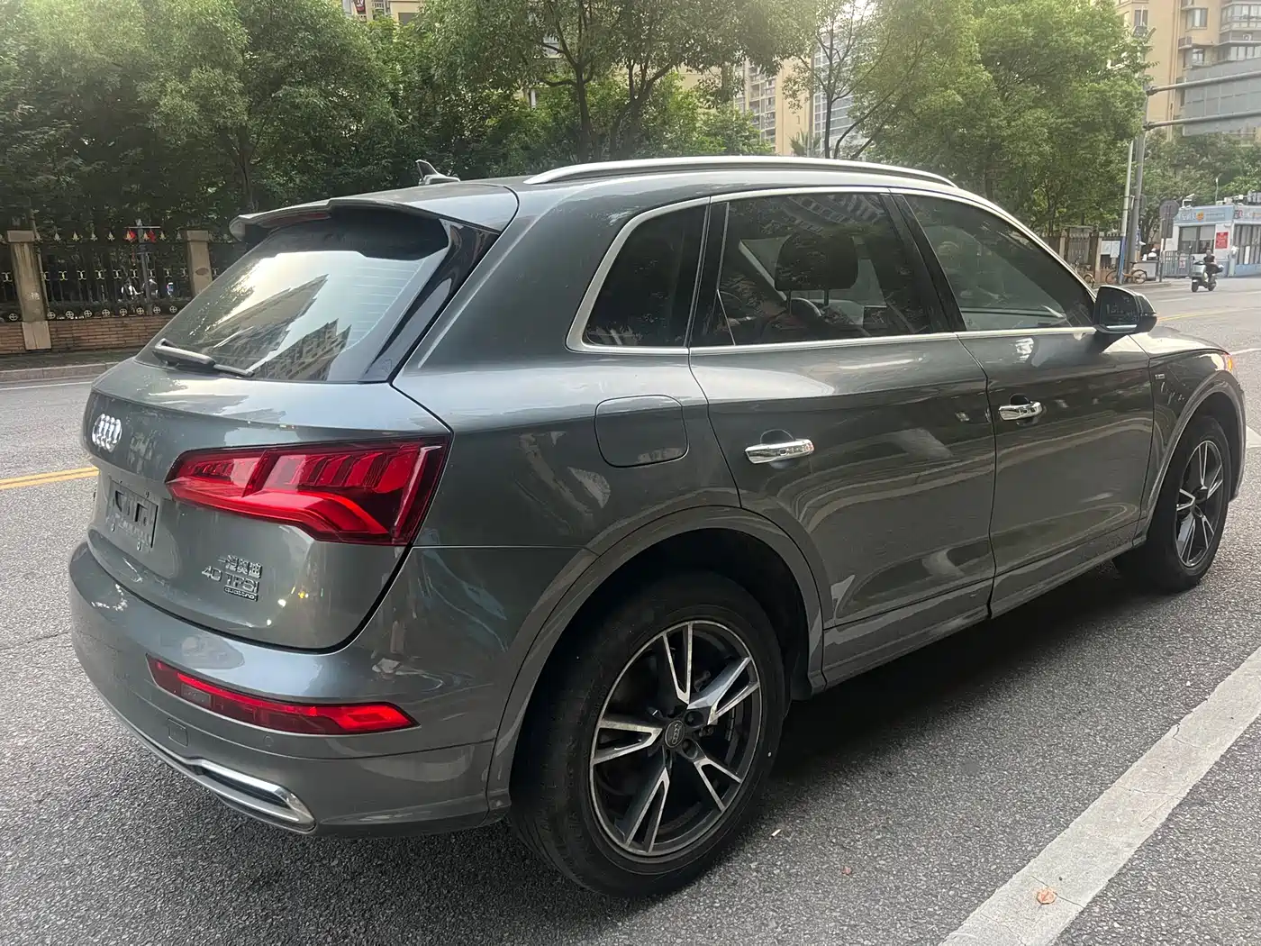 Audi Q5L 2020 Facelift 40 TFSI Honor Fashion фото 8