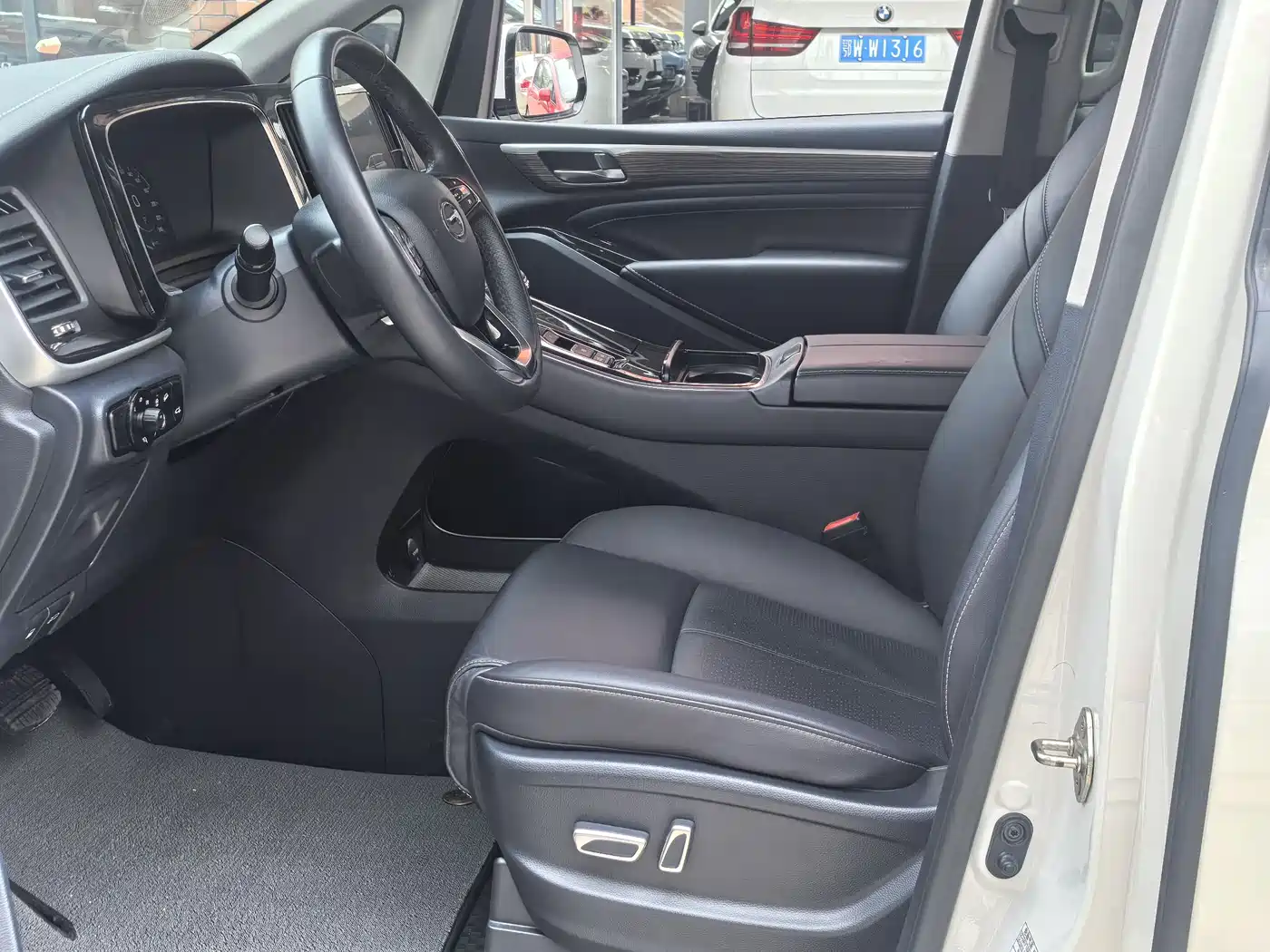 GAC Trumpchi Trumpchi M8 2021 Leading Show Series 390T Prestige Edition фото 5